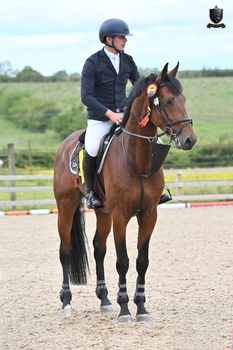 Kieran Thurkettle Dominates Nupafeed Supplements Senior Discovery Second Round at Muirmill 
